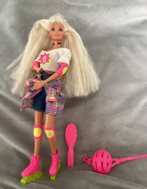 Vintage 1995 Barbie In-line Skating Doll, Complete Outfit & Accessories. VGC