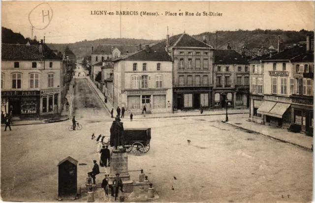 CPA LIGNY-en-BARROIS - Place et Rue de St-Dizier (432602)