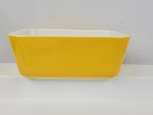 Vintage Pyrex Sunflower Yellow #503-B Refrigerator/Baking Dish #34 - no lid