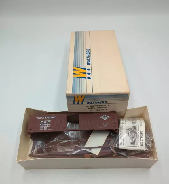 HO Scale WALTHERS 932-2702 40' DS WOOD BOX W/BRACED ENDS T&P NOS Texas & Pacific