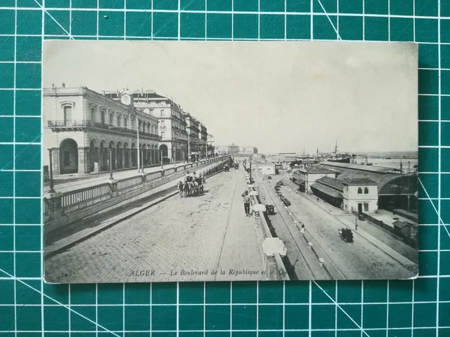 HH267 CPA Tbe Photo Circa 1920 Algiers - Boulevard De La Republic And All Docks