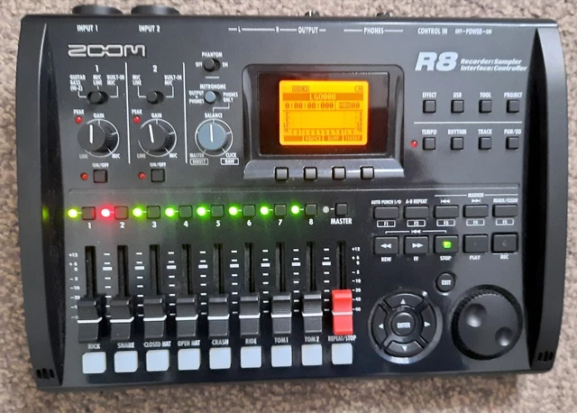 ZOOM R8 RECORDER: Interface: Controller: Sampler £120.00 - PicClick UK