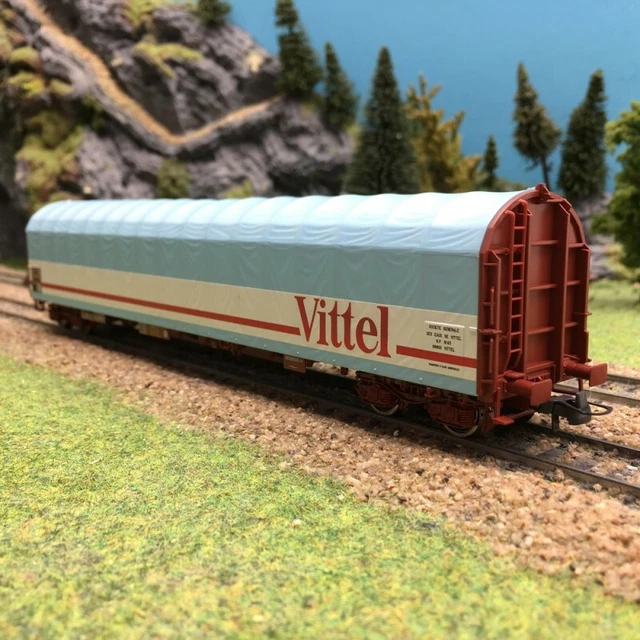 Wagon à bâche coulissante Vittel SNCF Ep IV-V -HO 1/87-ROCO 76453