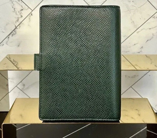 Louis Vuitton Green Taiga Leather Small Ring Agenda PM/Passport Holder CA1915