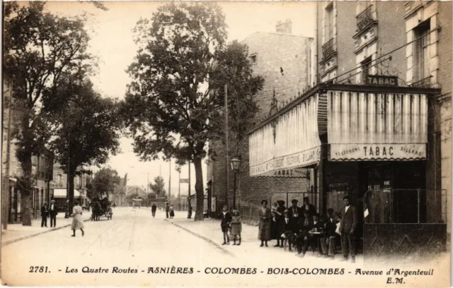 CPA AK Les Quatre Routes Avenue d'Argenteuil (413908)