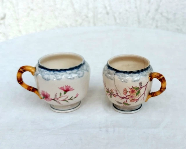 Deux Pots à crème en faïence de Sarreguemines, décor Tokio