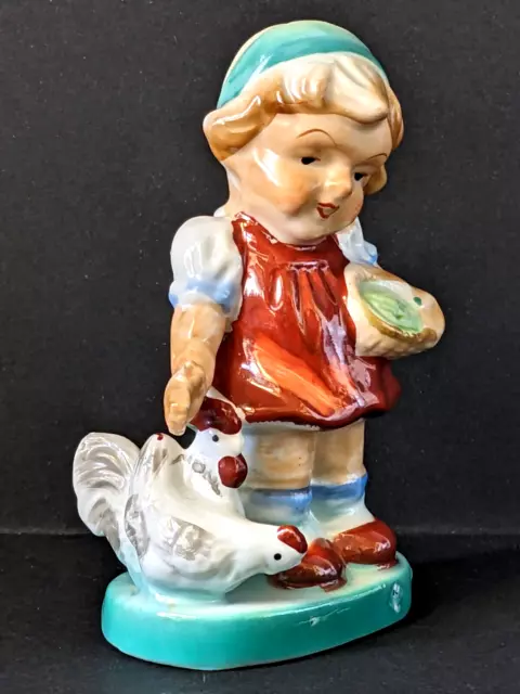 VINTAGE GOEBEL HUMMEL STYLE LITTLE GIRL FEEDING CHICKENS 12cm CERAMIC FIGURINE