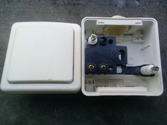 Poussoir Lumineux Legrand Plexo 55 - Inverseur Encastré IP44 - Réf. 86701 - Neuf