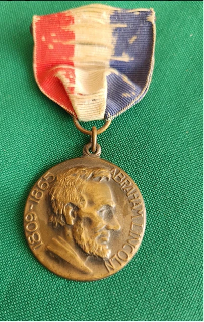 VINTAGE 1941 ABRAHAM LINCOLN S TRAIL Boy Scout Award Badge MEDAL Walked 