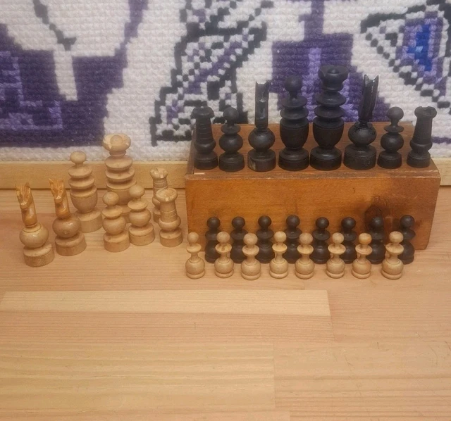 St. George Pattern Chess Set VINTAGE ST GEORGE Pattern Chess Set + Box + 6cm King Complete £29.99 ...