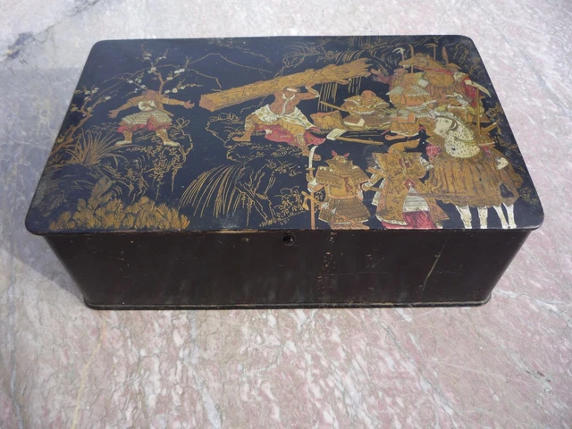 Ancienne Boîte à Bijoux Japonisante Laquée Avec Dentelle - Occasion Vintage