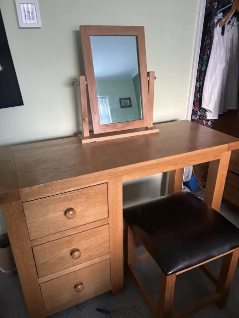 Solid Wood Dressing Table