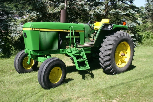 1976 2WD John Deere 4230 Tractor 6404DR PTO 540/1000 8/2 Synchro Diesel NICE!