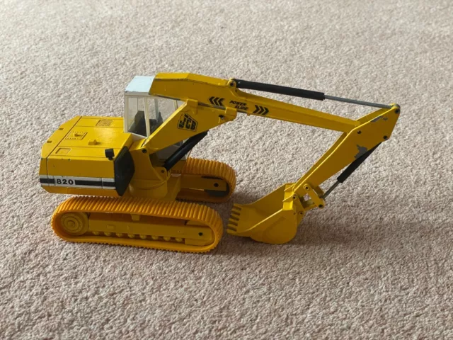 JCB 820 crawler excavator scale model