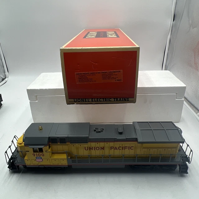 Lionel 6-18205 O Gauge Union Pacific Dash-8 40C Diesel Locomotive #9100 W/Box Ex
