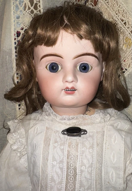 Lot de Poupée ancienne tête porcelaine française de marque Denamur