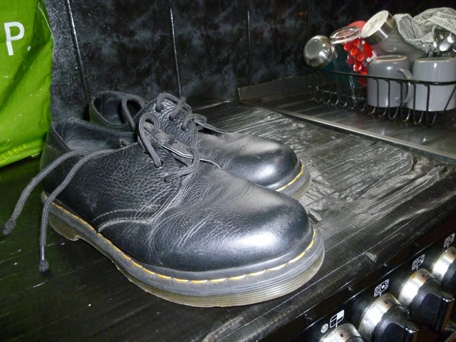 Dr martens krack uk cheap