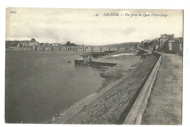 49 Saumur Vue Prise Du Quai Victor Hugo