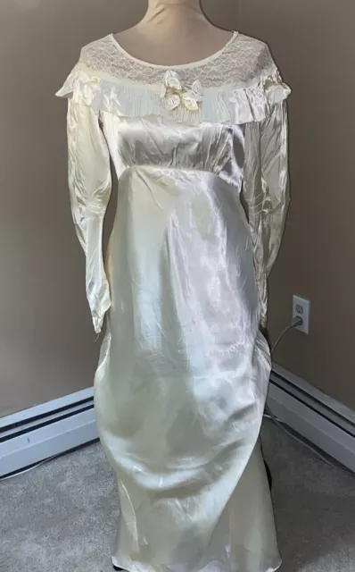 VTG 1930s Ivory Liquid Silky Satin Bias Cut Wedding Dress  Long  Sleeves S/M