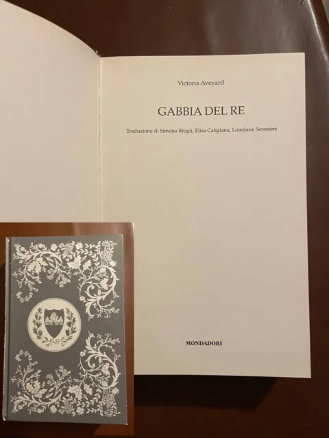 Regina Rossa - Victoria Aveyard - Mondadori - prima edizioni - copertina  rigida