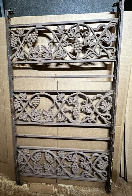Architectural Salvage Heavy Wrought  Iron Garden Grape Vine Fence Railing 48”
