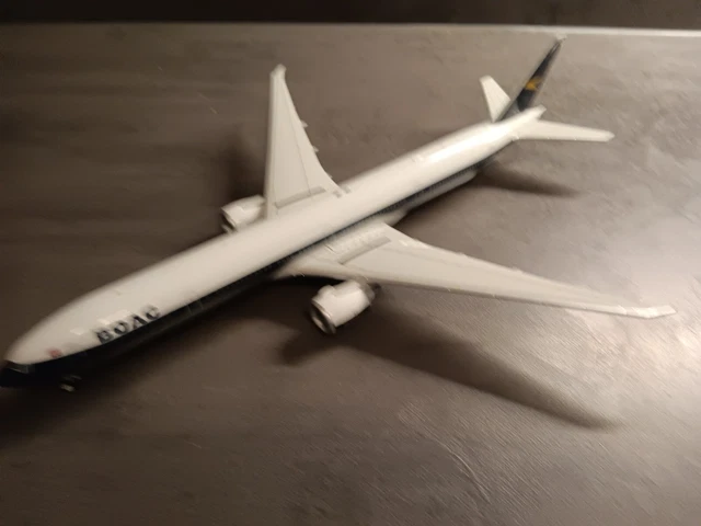 Maquette métal Boeing 747-400 United Airlines N17SUA - 1/200e