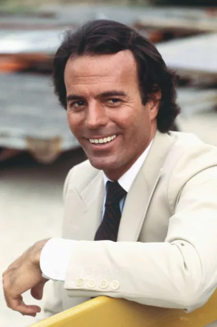 Julio Iglesias 8x10 Glossy Photo