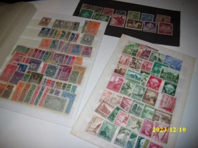 Biete Steckkarten mit Briefmarken an.