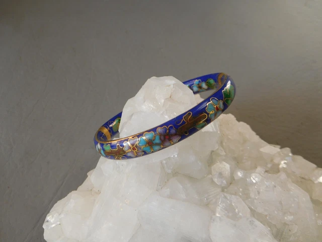 Bracelet Rigide Ouvrant Argenté Style Art Déco Avec Roses - Ancien, Orfèvre BF, Bon état