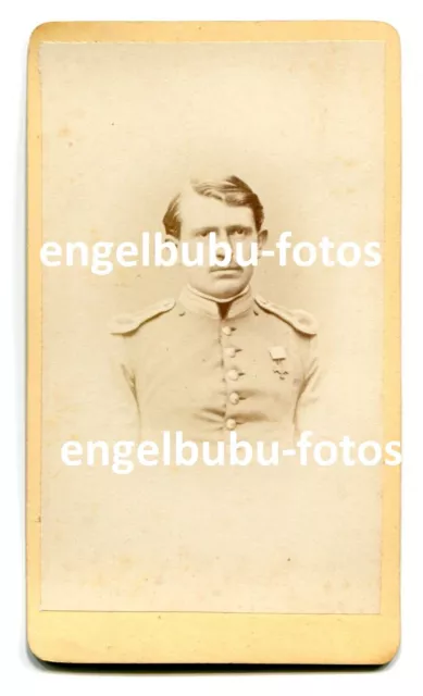 PORTRAIT-FOTO - CDV - LANDAU / Pfalz - 1866 / 1870-71 - Offizier / Orden früh-13