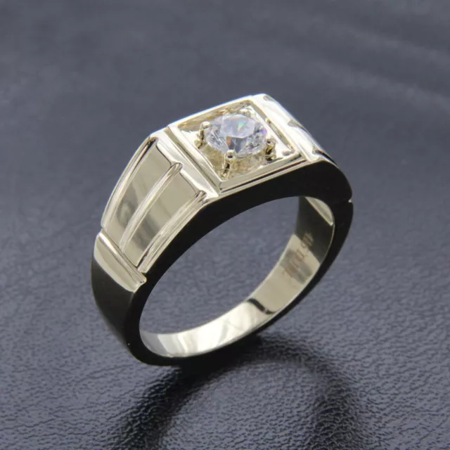 Bague pour homme en or jaune 14 carats avec 4 griffes en forme de diamant...