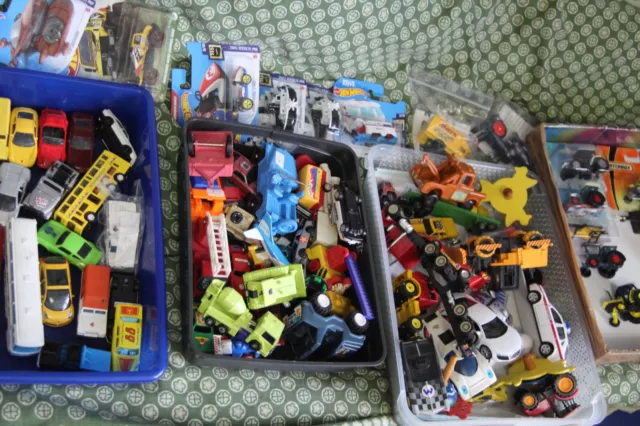 Spielzeugautos Sammlung an Siku Matchbox Hot Wheels Bburago usw zum aussuchen