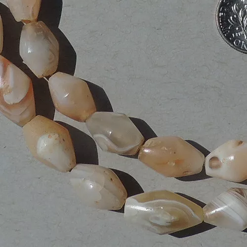 a 23.5 inch strand of ancient agate african stone beads mali #5041