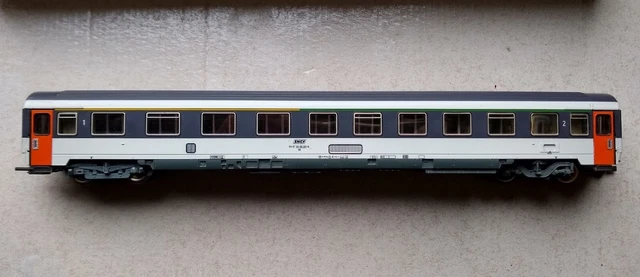 ROCO 44212B HO - Voiture 2ème classe type EST ép IV SNCF - Roco - Modélisme ferroviaire - Vente en ligne de trains électriques - échelle HO, OO, N, HOe, miniatures