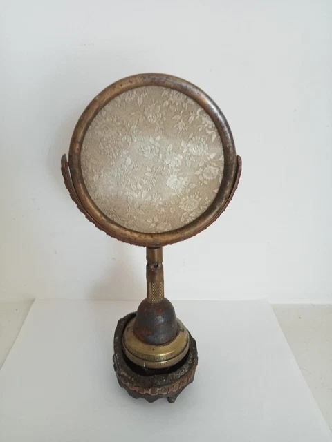 Miroir de table vintage en bronze / laiton Miroir ovale pivotant sur piédestal Cadre en métal coulé avec plateau à bijoux - Canada