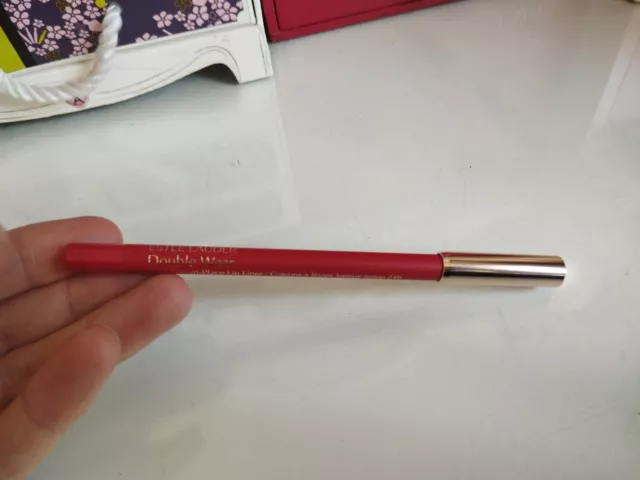 Estée Lauder Crayon À Lèvres Double Wear 018 Red Rouge Grand Neuf