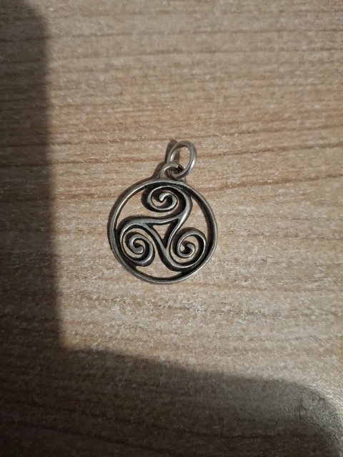 Pendentif Triskel Celtique En Argent Massif - Marque TOULHOAT - Bijou Breton - Neuf Avec étiquettes