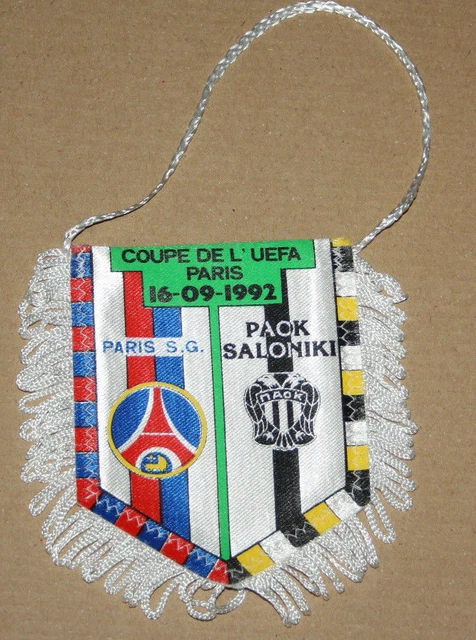 Grand fanion PSG vintage - Années 1980 - Disponible sur