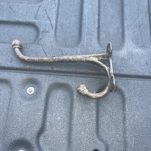 Large vintage cast Wall Hook Coat/Hat Rack, Rustic/Primitive- double hooks 8.5/4