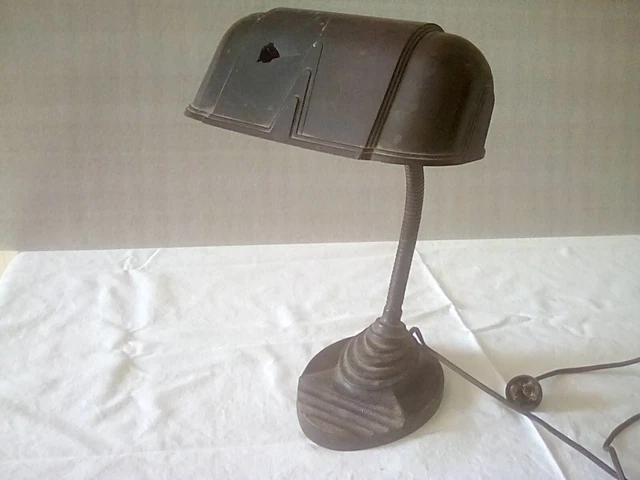 Vintage Eagle Art Deco Gooseneck Adjustable Bankers Lamp Cast Iron 1950's