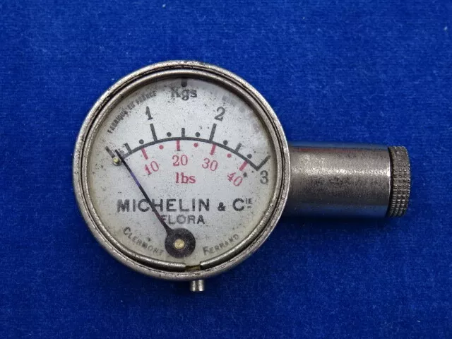 Contrôleur de pression digital et testeur d'usure de pneus MICHELIN -  Norauto