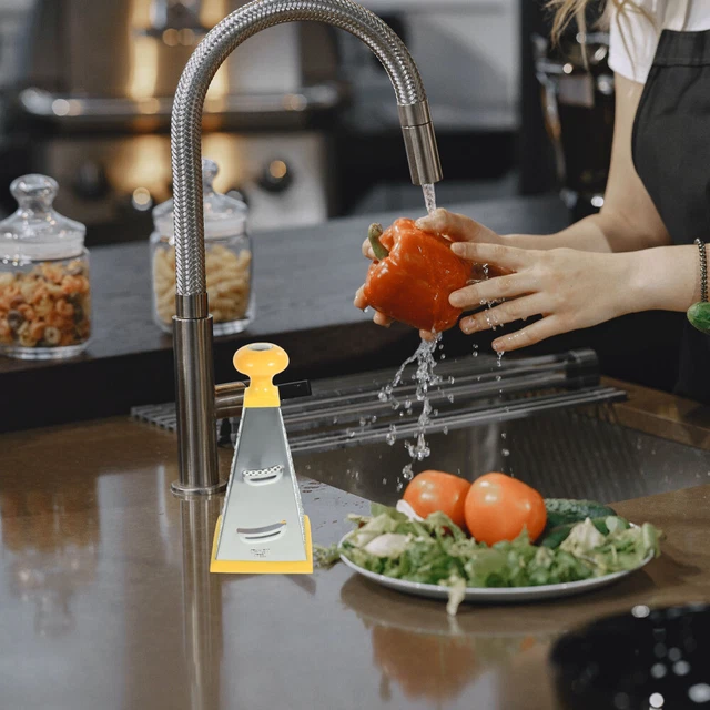 PELATRICE PER CAROTE E Patate Pelaverdure Grattugia Pialla Per Verdure