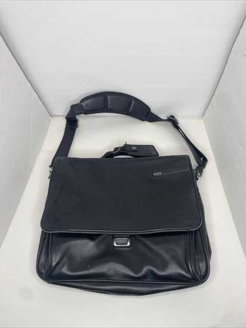 Tumi Black Leather Laptop Business Messenger Bag Multi Pockets & Storage