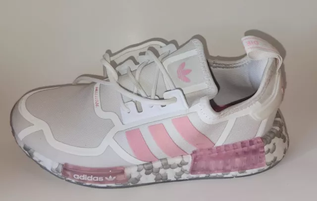 ✯✯Adidas NMD_R1 Shoes Kids white with pink only used to be tried one once Sz 7✯✯