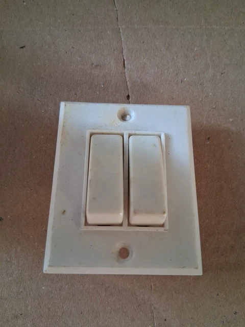 Interrupteur Double Legrand MISTRAL - 55 X 45 Mm - Totalement Neuf