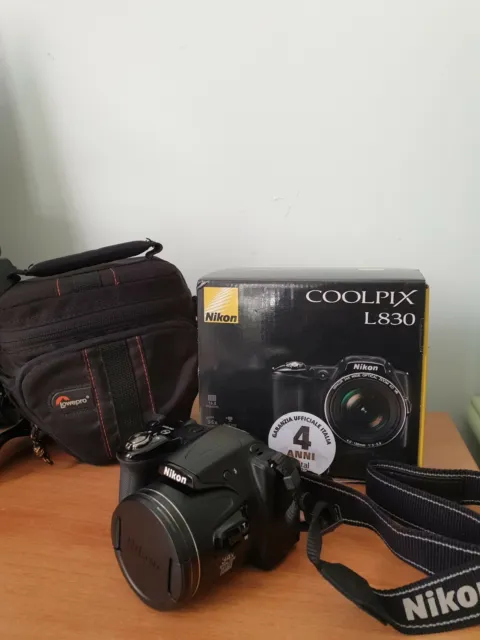 Fotocamera Nikon Coolpix L830 nera + borsa Lowepro. Vendo per inutilizzo. 