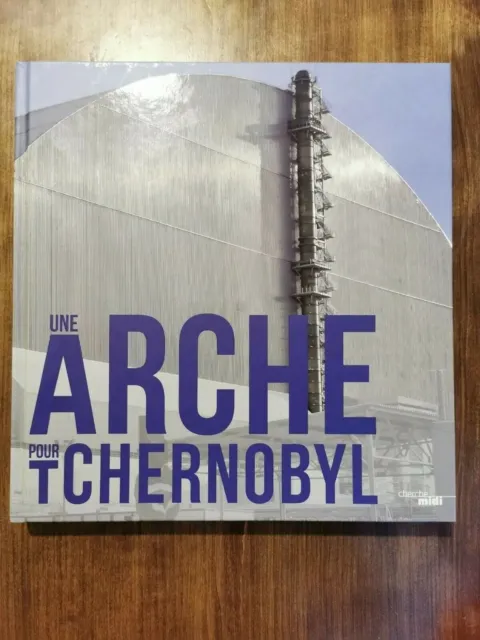 Álbum de fotos Un arco para la planta de energía nuclear de Chernobyl Nuevo...