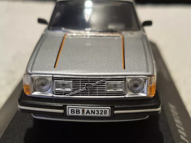 Neo Scale Models 43820 Volvo 242 Gt 1978 - Silver 1:43 - High Quality In Box 3