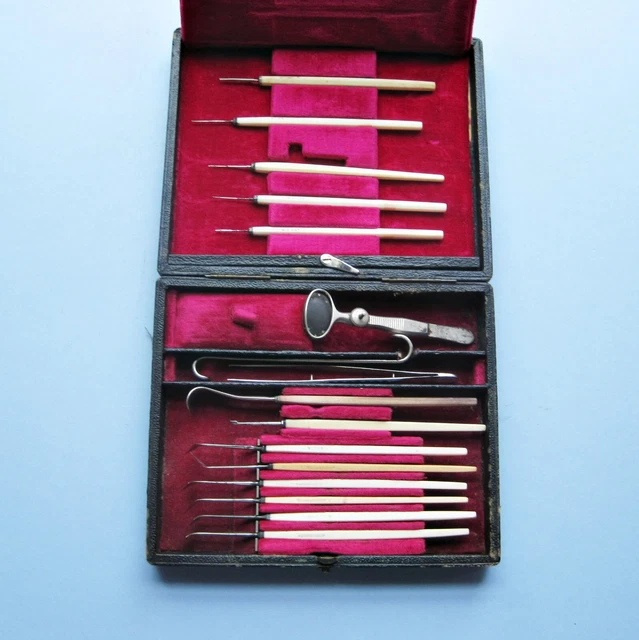 A mid-19th set of instruments by Weiss for correcting squint A mid-19th set of instruments by Weiss for correcting squint