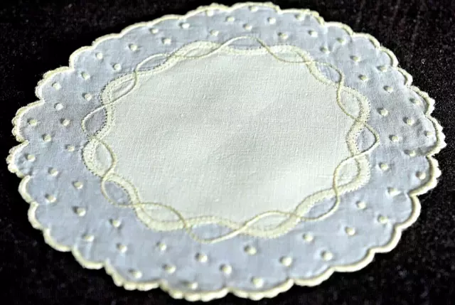 Cocktail Rounds - 8 Vintage Madeira Hand Embroidered Linen Doilies  VV206C